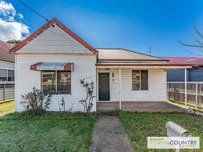 /international/au/211-brown-street-armidale-nsw-151471256/
