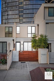 /international/au/226-9-wharf-street-docklands-vic-151211924/