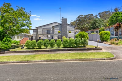 /international/au/25-fifth-street-eildon-vic-151354568/