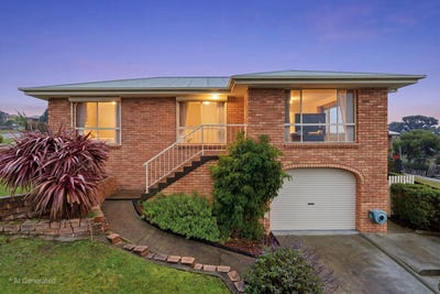 /international/au/2-70-branscombe-road-claremont-tas-151388116/