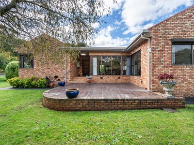 /international/au/30-mcarthur-street-hamilton-vic-152638696/
