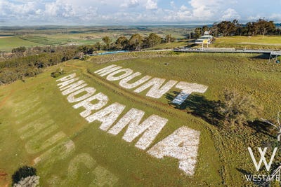 /international/au/402-conrod-straight-mount-panorama-nsw-152387712/