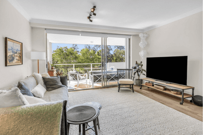 /international/au/2204-12-14-executive-drive-burleigh-waters-qld-151380724/