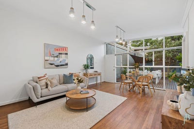 /international/au/1-52-saunders-street-como-wa-151023148/