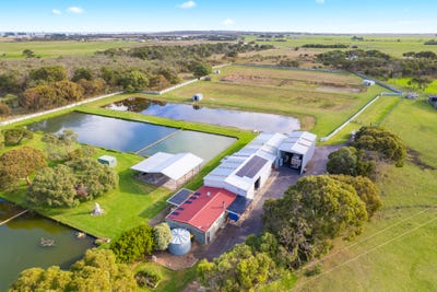 /international/au/153-millards-road-port-macdonnell-sa-700409636/