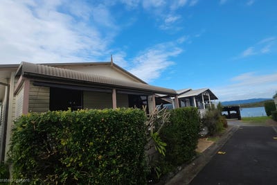 /international/au/92-19-judbooley-parade-windang-nsw-151647728/