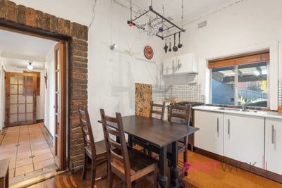 /international/au/410-howick-street-bathurst-nsw-152221800/