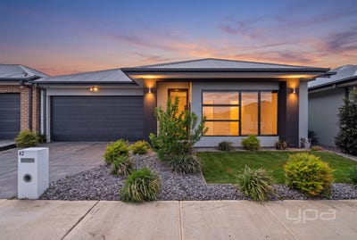/international/au/42-sparrowhawk-crescent-deanside-vic-152629896/