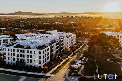 /international/au/11-6-lady-nelson-place-red-hill-act-151454268/