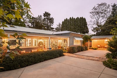 /international/au/154-blaxland-road-wentworth-falls-nsw-152662752/