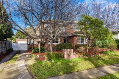 /international/au/16-trist-street-watsonia-north-vic-148530452/