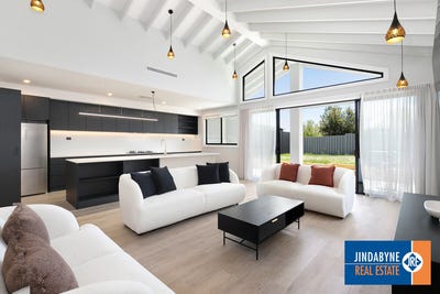 /international/au/13a-alice-street-jindabyne-nsw-148722832/