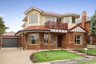 /international/au/8-long-street-williamstown-vic-151430260/
