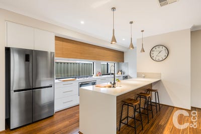 /international/au/98-woolcoot-road-wellard-wa-151387872/