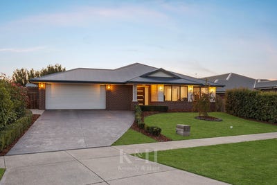 /international/au/22-childe-harold-road-gisborne-vic-151238916/