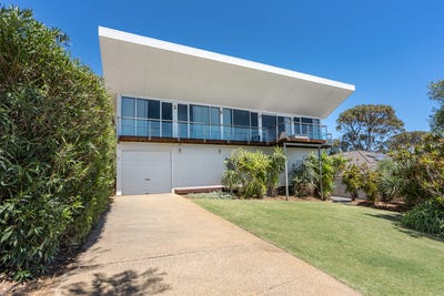 /international/au/22-st-georges-close-bluff-point-wa-152673732/