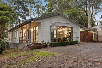 /international/au/68-beaconsfield-emerald-road-emerald-vic-150911732/
