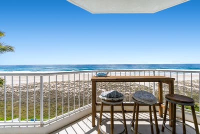 /international/au/28-2-seventeenth-avenue-palm-beach-qld-152676888/