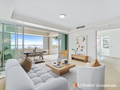 /international/au/6-326-342-marine-parade-labrador-qld-148089204/