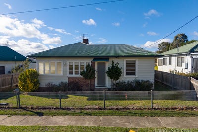 /international/au/161-butler-street-armidale-nsw-151407368/