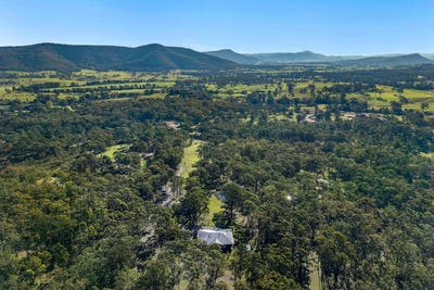 /international/au/2-black-rock-road-martins-creek-nsw-152232576/