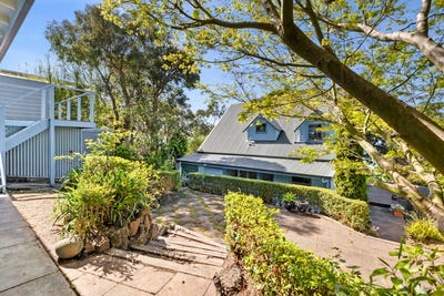 /international/au/31-deans-marsh-road-lorne-vic-143280276/