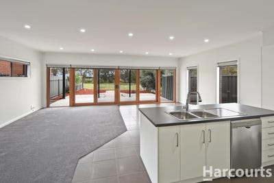 /international/au/1-30-mardon-drive-horsham-vic-152569228/