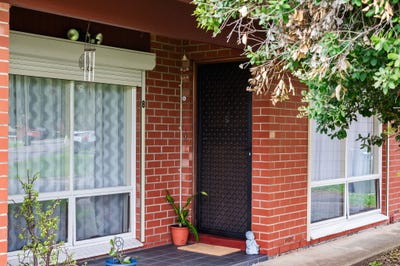 /international/au/8-60-64-booth-avenue-morphett-vale-sa-151615236/