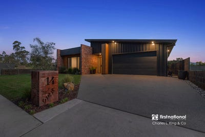 /international/au/14-holmes-street-moama-nsw-152554624/