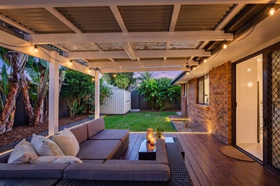 /international/au/19-sonama-court-burleigh-waters-qld-151272476/