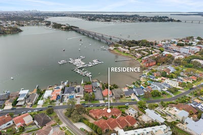 /international/au/2-26-30-harrow-road-sylvania-nsw-152471044/