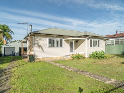 /international/au/37-bruntnell-street-taree-nsw-151399512/