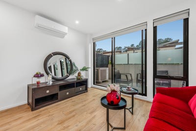 /international/au/106-22-wembley-gardens-donvale-vic-148061548/