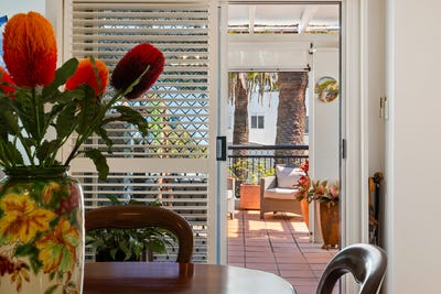 /international/au/6-central-100-cotlew-street-east-southport-qld-152016448/