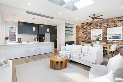 /international/au/17a-colleen-grove-wollongong-nsw-151436572/