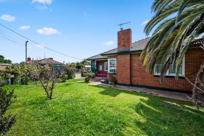 /international/au/23-celtic-avenue-clovelly-park-sa-152485776/