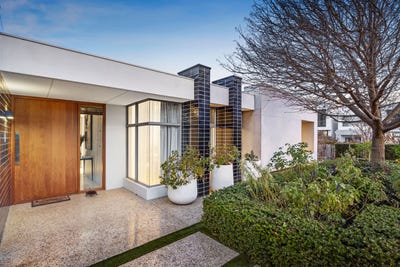/international/au/7-grandstand-lane-floreat-wa-148633596/