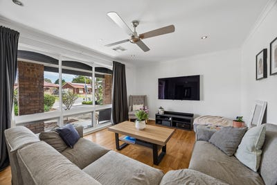 /international/au/16a-clare-avenue-sheidow-park-sa-152191500/