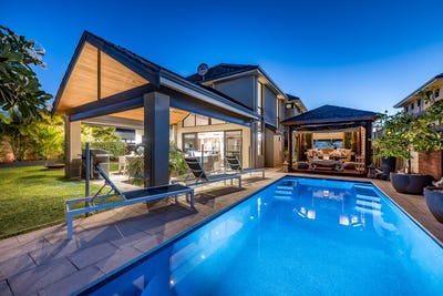 /international/au/18-whitehorses-drive-burns-beach-wa-151270380/
