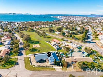 /international/au/4-stanley-grove-port-lincoln-sa-151572584/