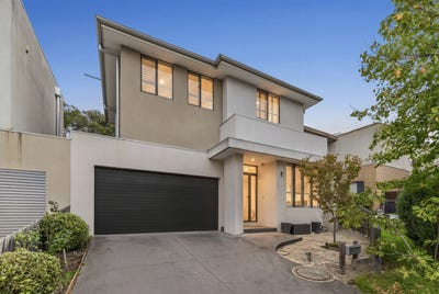 /international/au/16-ochre-place-mount-waverley-vic-151142156/
