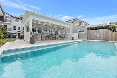 /international/au/9-120-ridley-road-bridgeman-downs-qld-152514424/