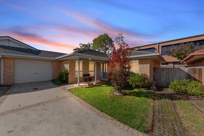 /international/au/6-165-princes-way-drouin-vic-151196128/