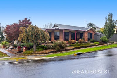 /international/au/101-twin-ranges-drive-warragul-vic-151313712/
