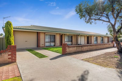 /international/au/82-sixteenth-street-renmark-sa-151650380/