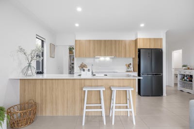 /international/au/58-jubilant-way-palmview-qld-152332828/