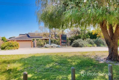 /international/au/20-emander-drive-dianella-wa-152393348/