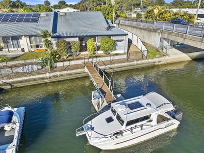 /international/au/2-16-cutter-court-banksia-beach-qld-148355980/