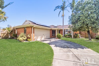 /international/au/23-michelle-drive-berwick-vic-152679248/