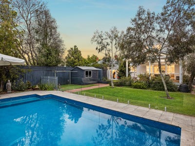 /international/au/18-clyde-street-oakleigh-vic-152485892/